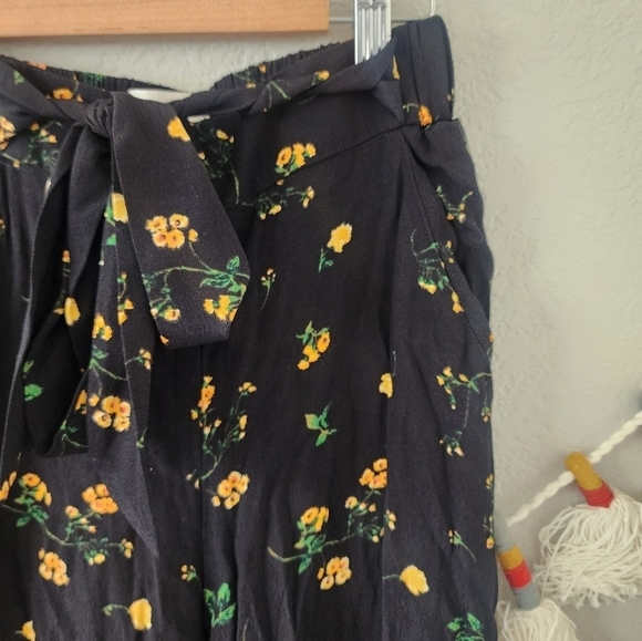 Aritzia Wilfred Yellow Floral Black Wide Leg Belted Rayon Crop Pants Boho XS - Picture 8 of 12